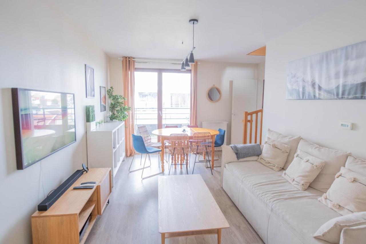 Апартаменты Machouart Le Duplex -Parking Gratuit Equipee Commodites- Обервилье Экстерьер фото