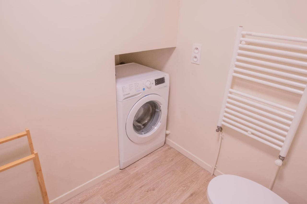Апартаменты Machouart Le Duplex -Parking Gratuit Equipee Commodites- Обервилье Экстерьер фото